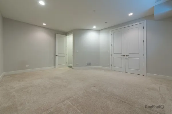 $620,000 | 3839 North Ashland Avenue, Unit 2, Chicago, IL 60613