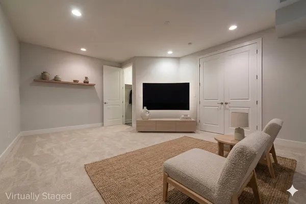 $620,000 | 3839 North Ashland Avenue, Unit 2, Chicago, IL 60613