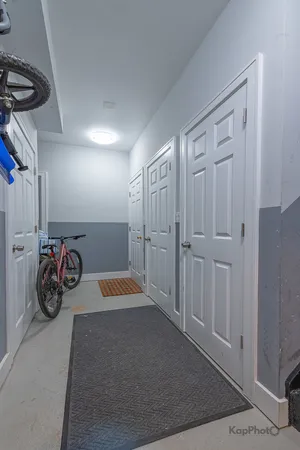 $620,000 | 3839 North Ashland Avenue, Unit 2, Chicago, IL 60613