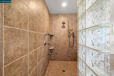 $1,298,000 | 102 Henson Creek Court, Martinez, CA 94553