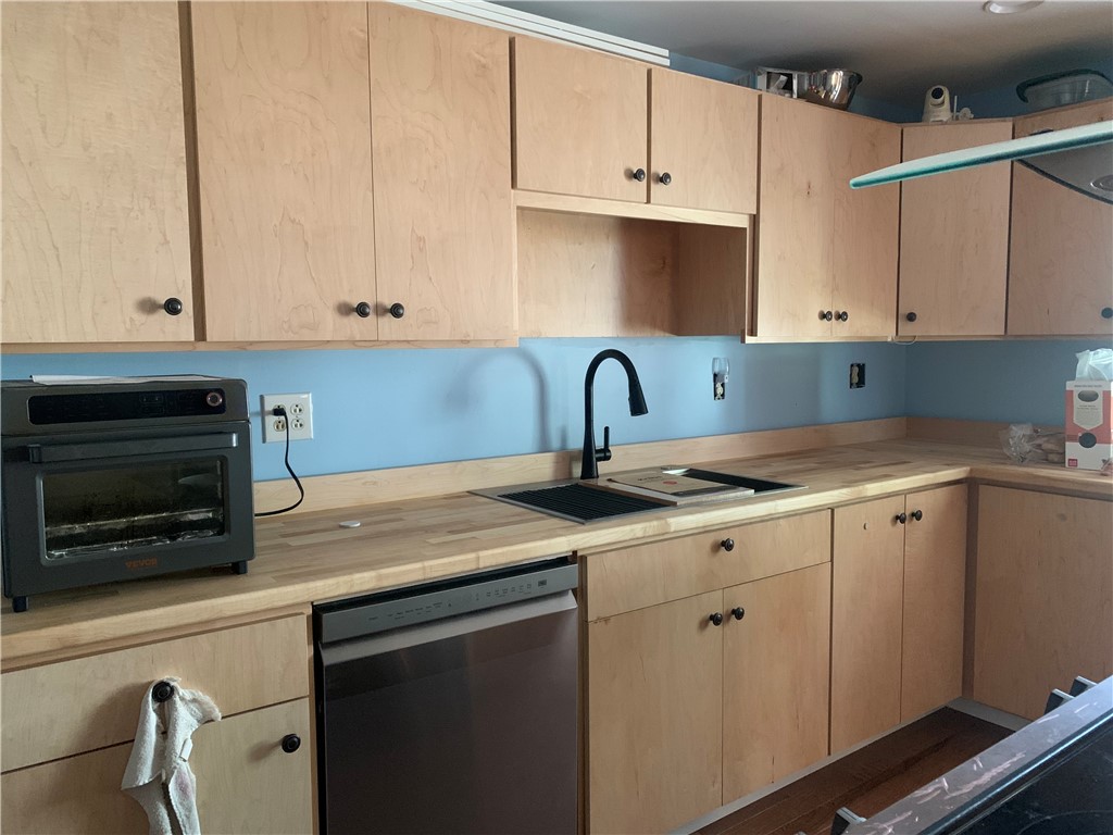 1776 Mendon Road Woonsocket, RI 02895 - Photo 5 of 12 Gallery Image 5