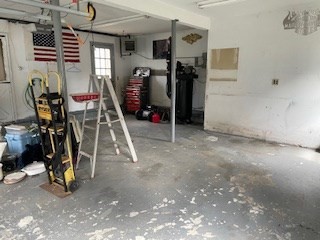 41 Elizabeth Road Billerica, MA 01821 - Photo 15 of 18 a view of a room with gym equipment