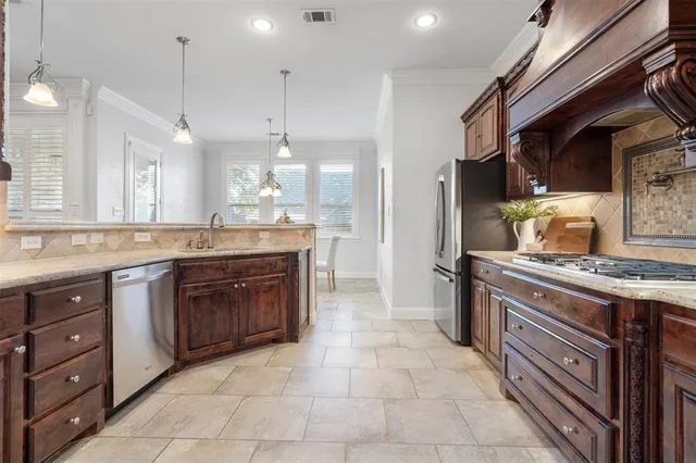 $645,000 | 6521 Rock Springs Drive, North Richland Hills, TX 76182