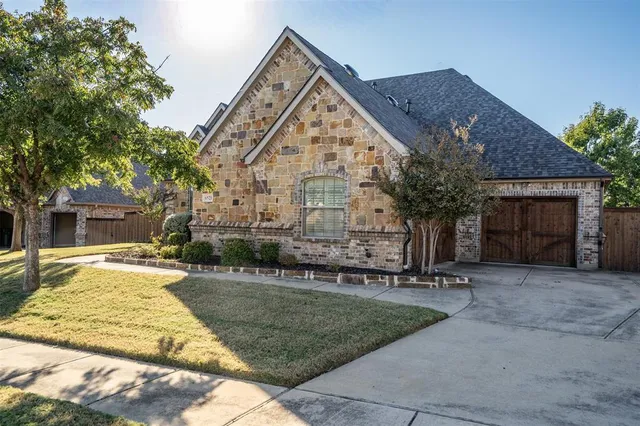 $645,000 | 6521 Rock Springs Drive, North Richland Hills, TX 76182