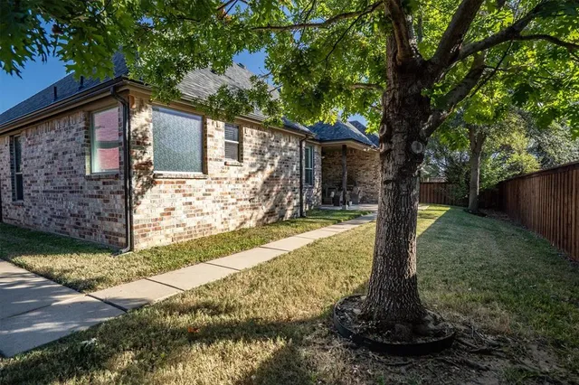 $645,000 | 6521 Rock Springs Drive, North Richland Hills, TX 76182