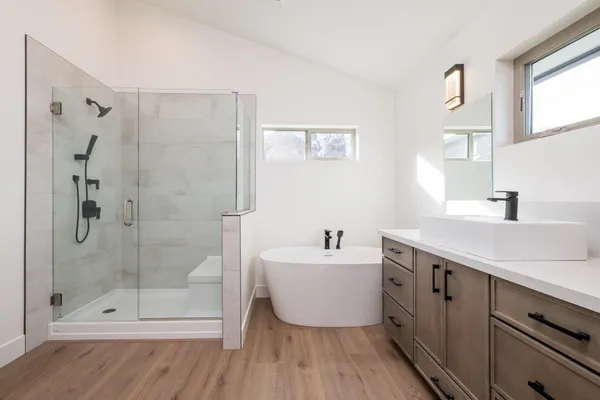 $2,800 | 713 2nd Avenue, Hailey, ID 83333