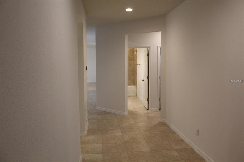 17249 Goldcrest Loop Clermont, FL 34714 - Photo 2 of 28