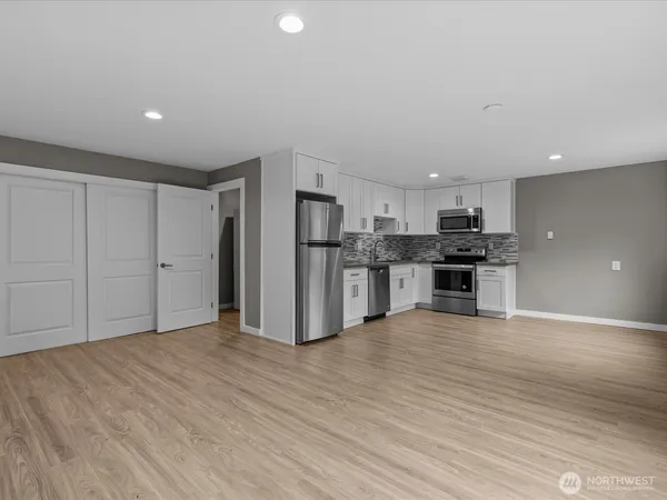 $1,185,000 | 7132 47th Avenue Southwest, Seattle, WA 98136