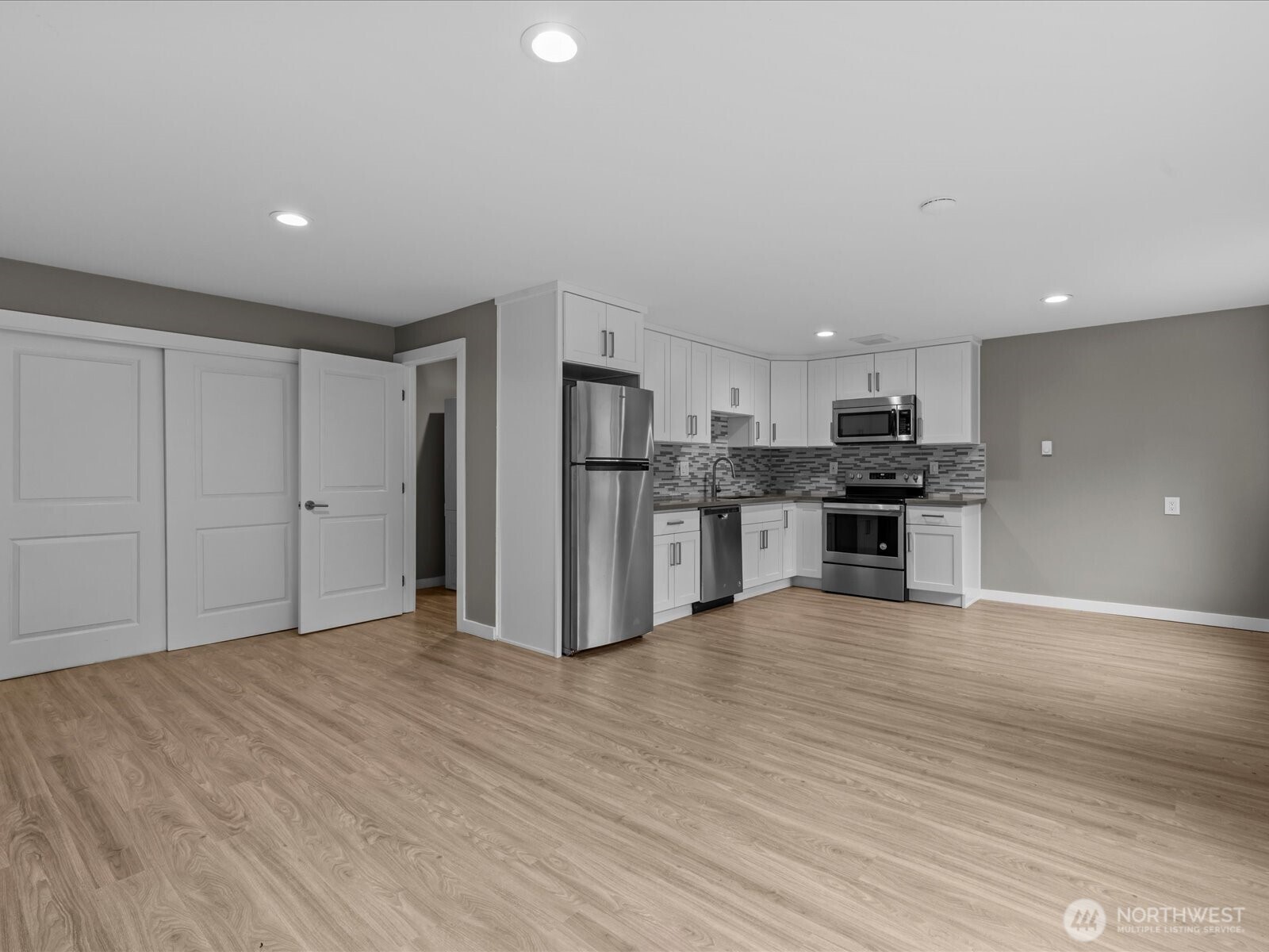 7132 47th Avenue Southwest Seattle, WA 98136 - Photo 11 of 14