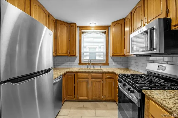 $1,700 | 800 Amherst Street, Buffalo, NY 14216