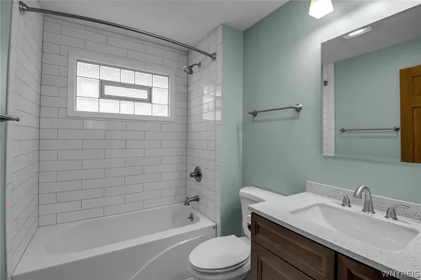 $1,700 | 800 Amherst Street, Buffalo, NY 14216