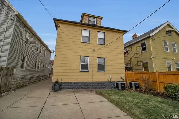 $1,700 | 800 Amherst Street, Buffalo, NY 14216