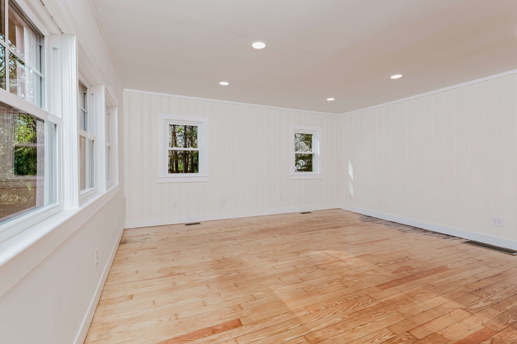 28 Indian Neck Road Wareham, MA 02571 - Photo 13 of 36