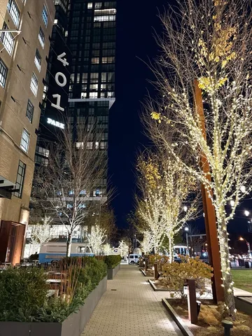 $1,368,000 | 188 Brookline Avenue, Unit 20H, Boston, MA 02215