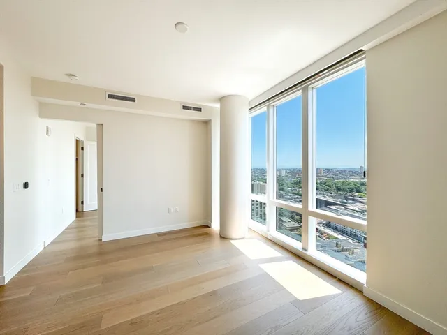 $1,368,000 | 188 Brookline Avenue, Unit 20H, Boston, MA 02215