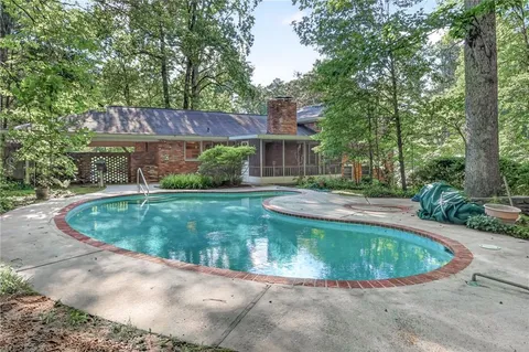 $575,000 | 6885 Heathfield Drive Northwest, Atlanta, GA 30328