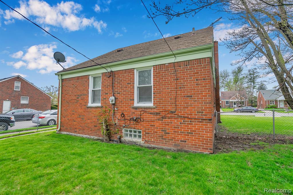 4250 Cadieux Road Detroit, MI 48224 - Photo 10 of 26