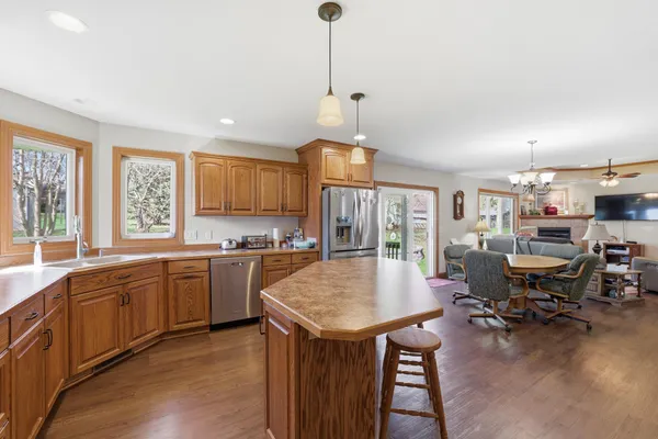 $449,900 | 219 Main Street East, Clarks Grove, MN 56016
