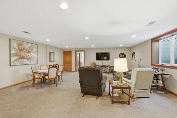 $449,900 | 219 Main Street East, Clarks Grove, MN 56016