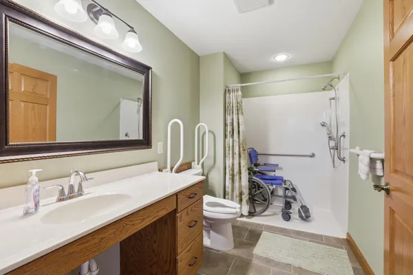 $449,900 | 219 Main Street East, Clarks Grove, MN 56016