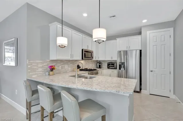 $549,900 | 20014 Parrot Key Court, Estero, FL 33928