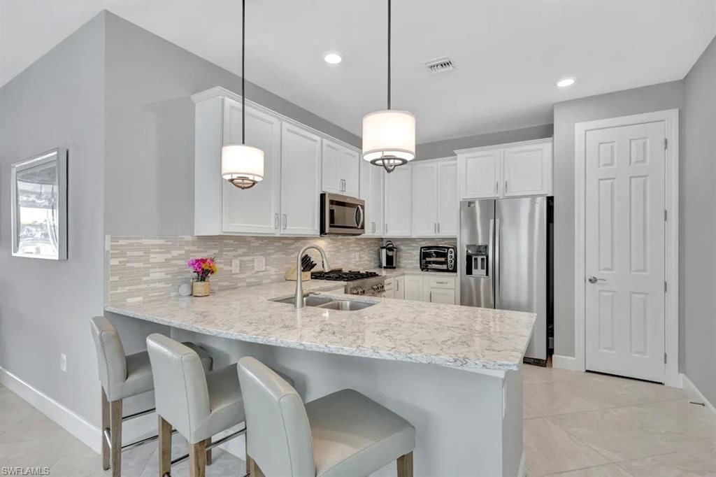 20014 Parrot Key Court Estero, FL 33928 - Photo 5 of 25 Kitchen