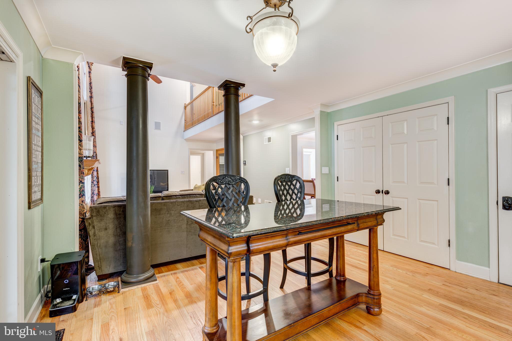 1835 Bowersox Road New Windsor, MD 21776 - Photo 7 of 37 Kitchen table area. Open to Family Room.