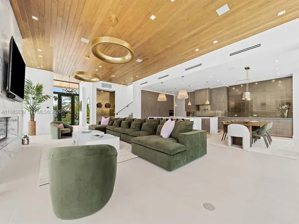 $23,000 | 2657 Northeast 34th Street, Fort Lauderdale, FL 33306