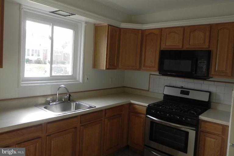 9700 Armistead Road Silver Spring, MD 20903 - Photo 5 of 13 Kitchen #2