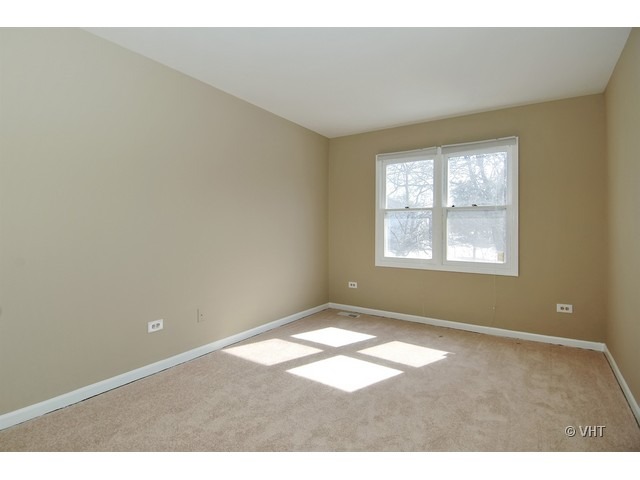 314 Old Hunt Road Fox River Grove, IL 60021 - Photo 11 of 14