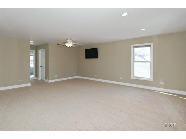 314 Old Hunt Road Fox River Grove, IL 60021 - Photo 4 of 14