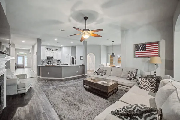 $375,000 | 28411 Peper Hollow Lane, Spring, TX 77386