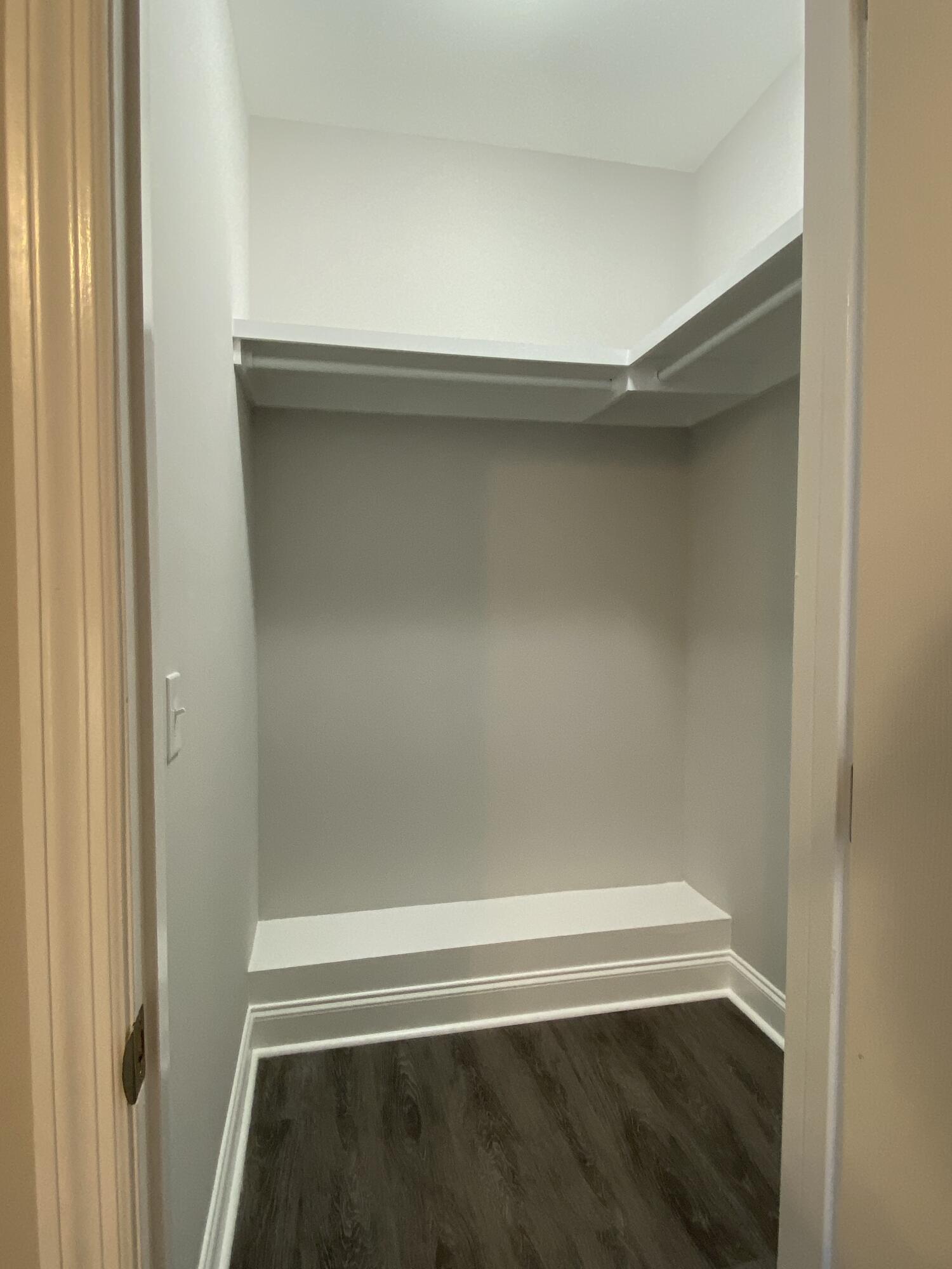 419 Ravenwood Road Walterboro, SC 29488 - Photo 15 of 18 Example Master Closet