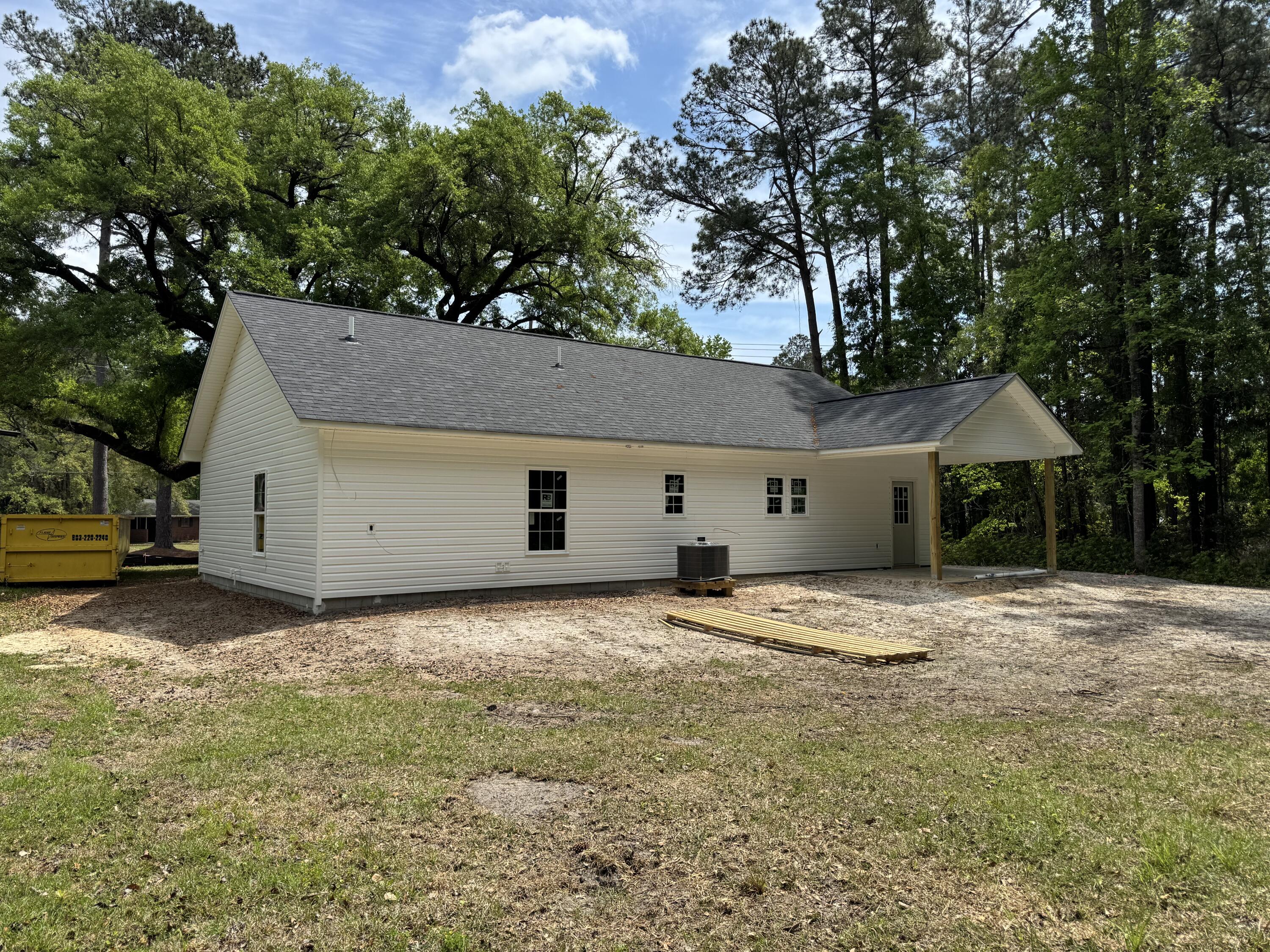 419 Ravenwood Road Walterboro, SC 29488 - Photo 3 of 18 Rear