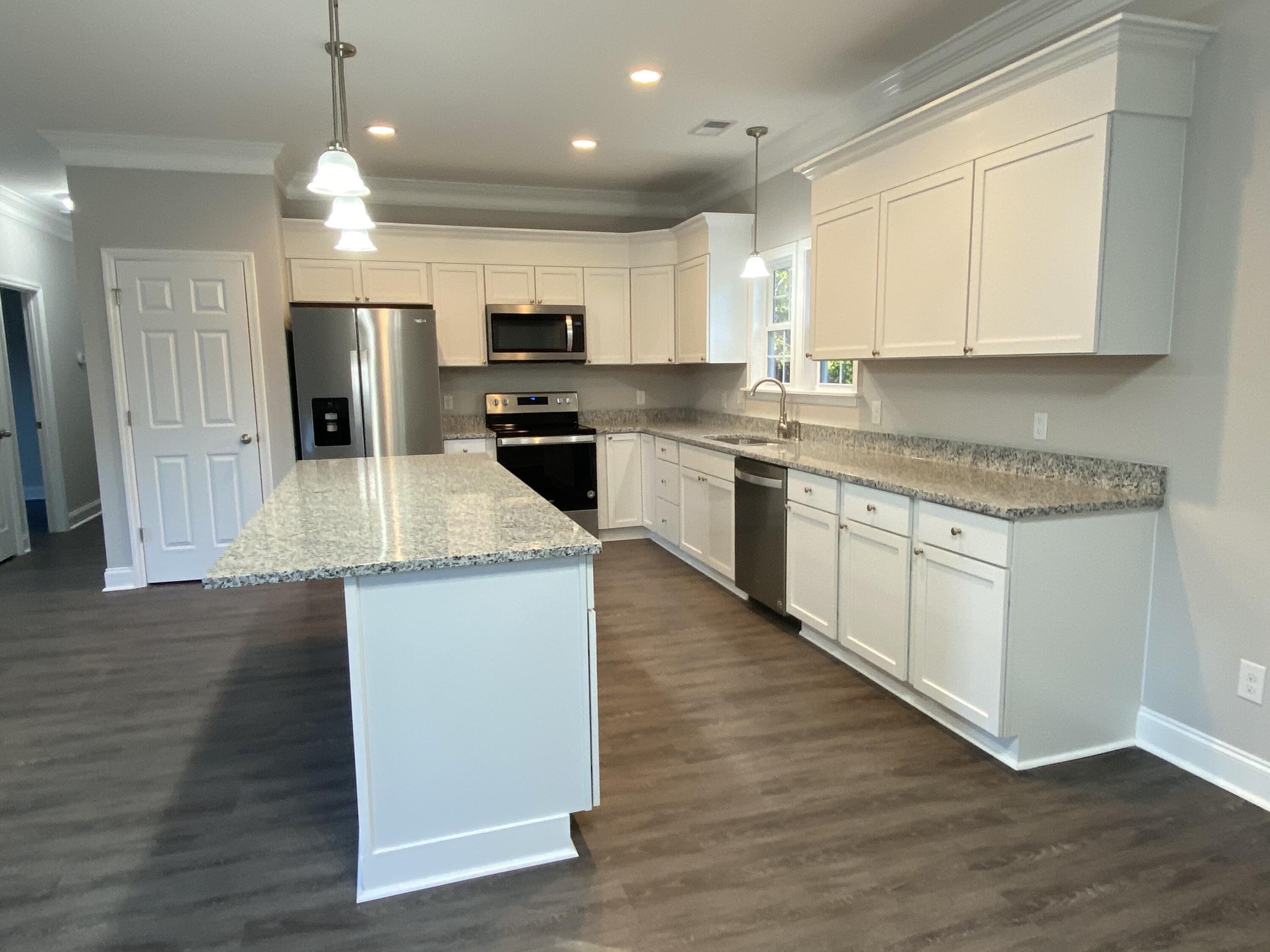 419 Ravenwood Road Walterboro, SC 29488 - Photo 7 of 18 Example Kitchen