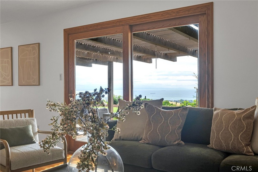 2727 San Ramon Drive Rancho Palos Verdes, CA 90275 - Photo 5 of 58 a living room with furniture and a large window