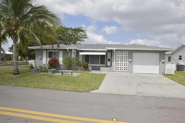$300,000 | 4701 Northwest 43rd Avenue, Tamarac, FL 33319