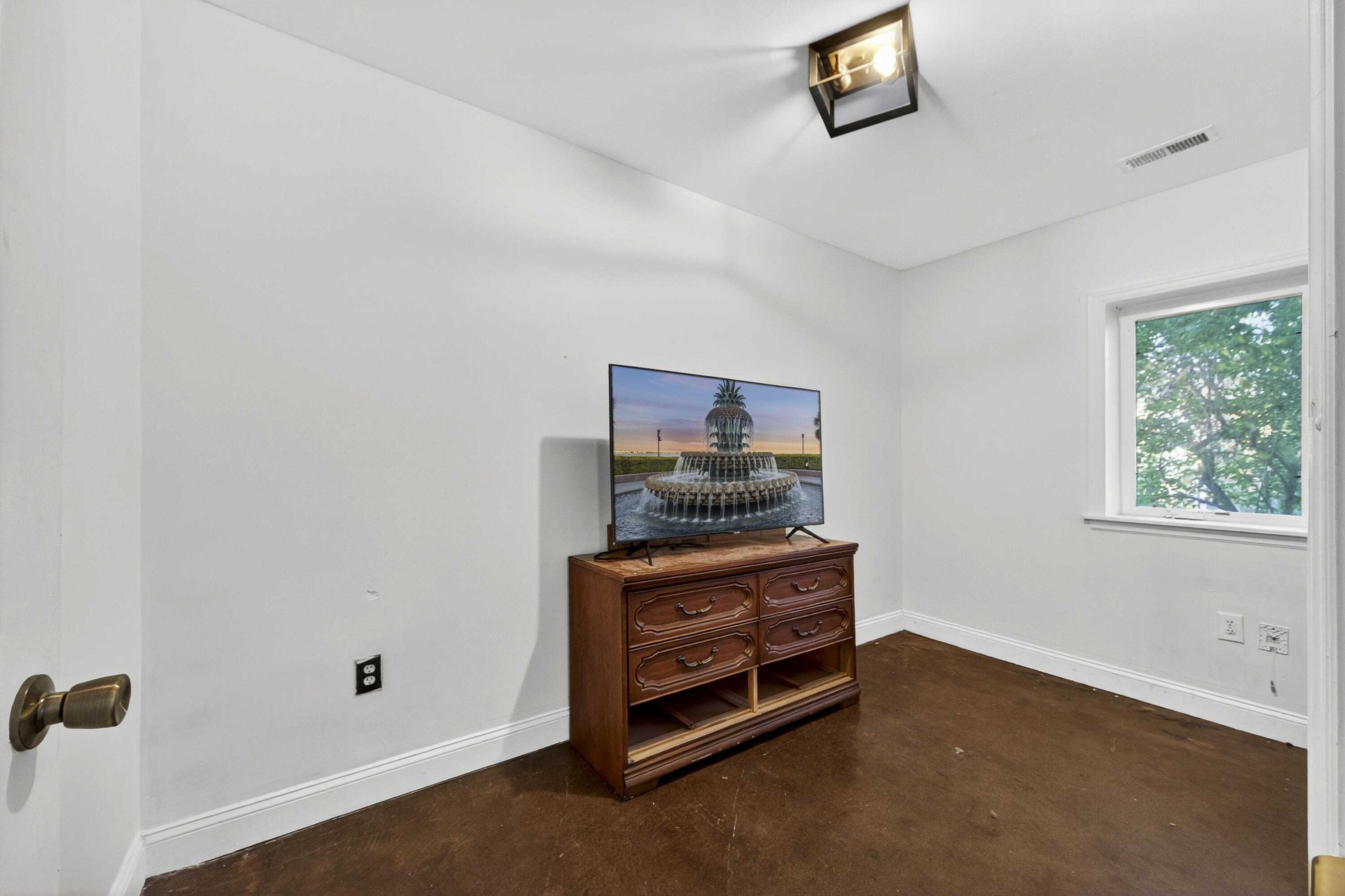 24 Strawberry Lane, Unit B Charleston, SC 29403 - Photo 13 of 34 _01A2166