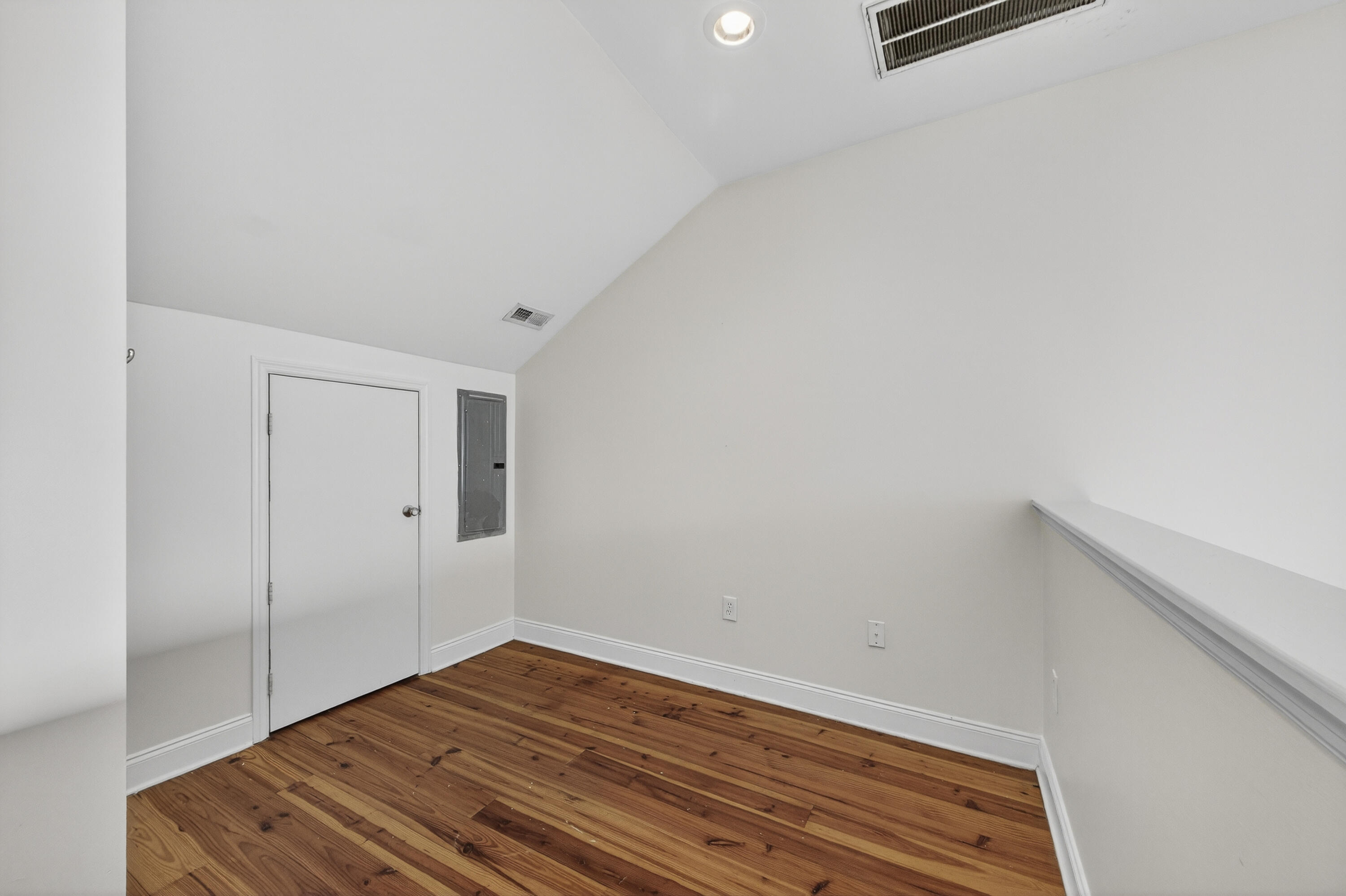 24 Strawberry Lane, Unit B Charleston, SC 29403 - Photo 15 of 34 _01A2217