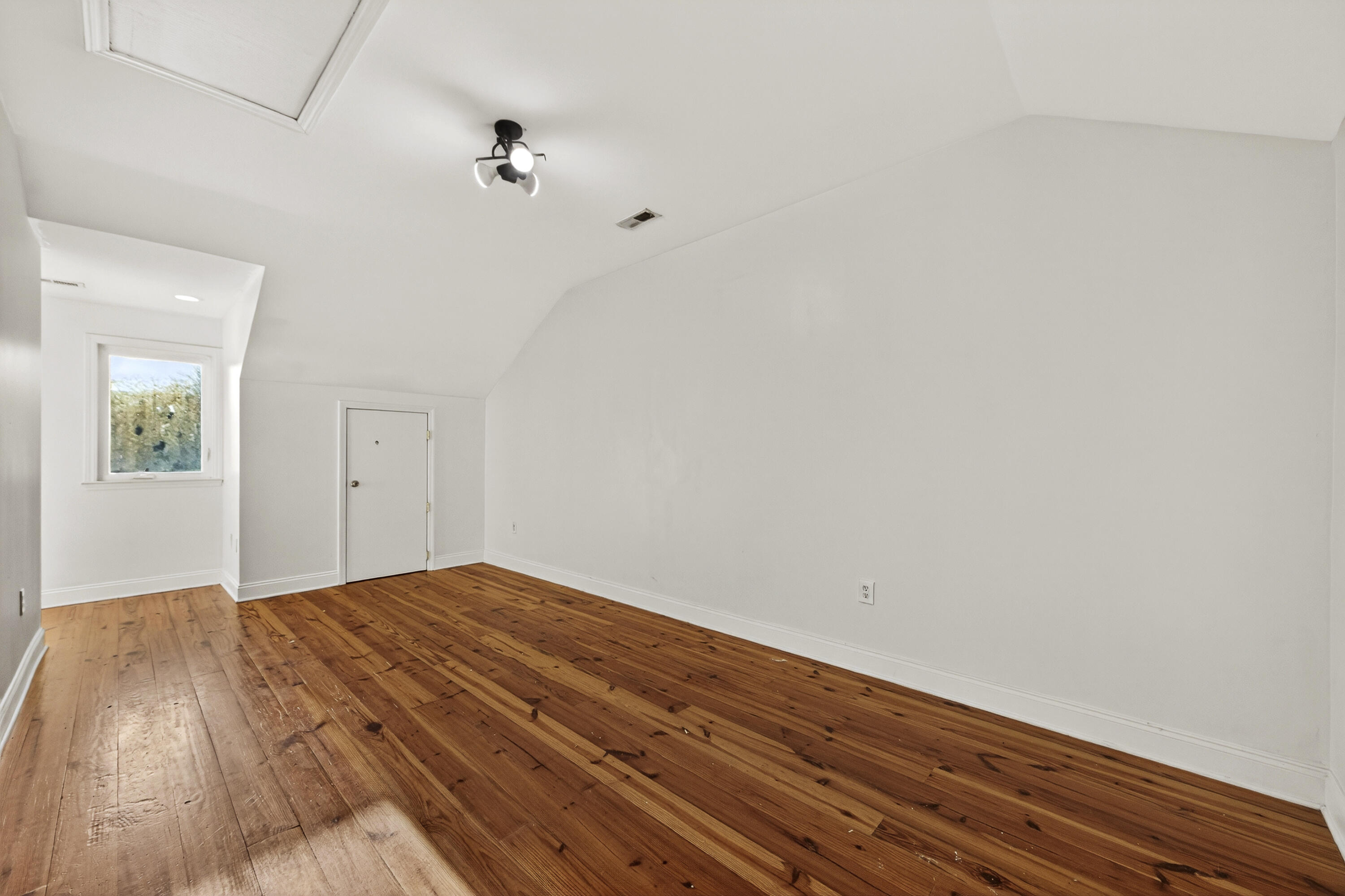 24 Strawberry Lane, Unit B Charleston, SC 29403 - Photo 17 of 34 _01A2202