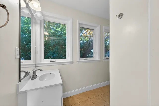 $549,000 | 24 Strawberry Lane, Unit B, Charleston, SC 29403