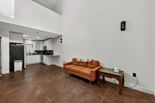 $549,000 | 24 Strawberry Lane, Unit B, Charleston, SC 29403