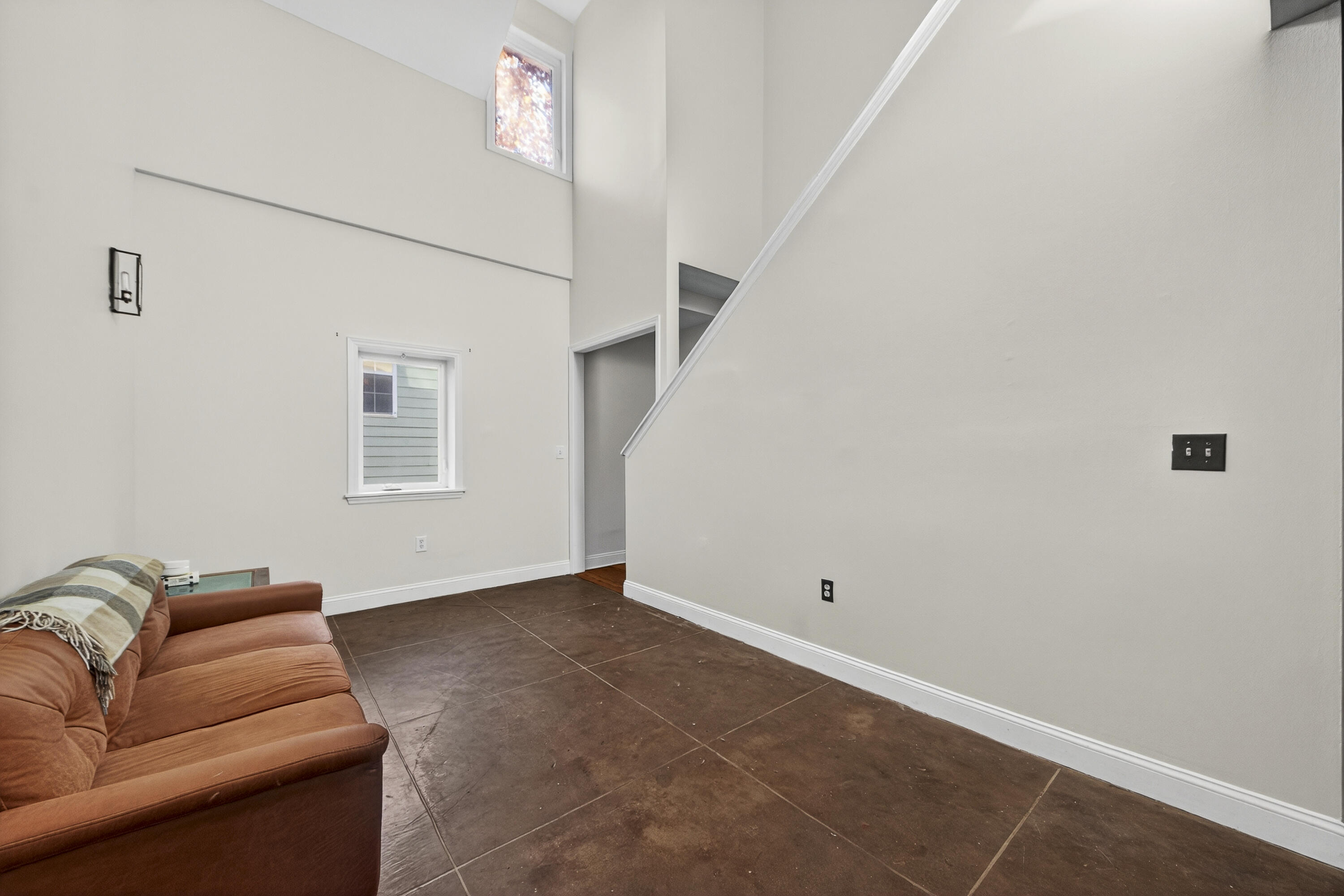 24 Strawberry Lane, Unit B Charleston, SC 29403 - Photo 3 of 34 _01A2129