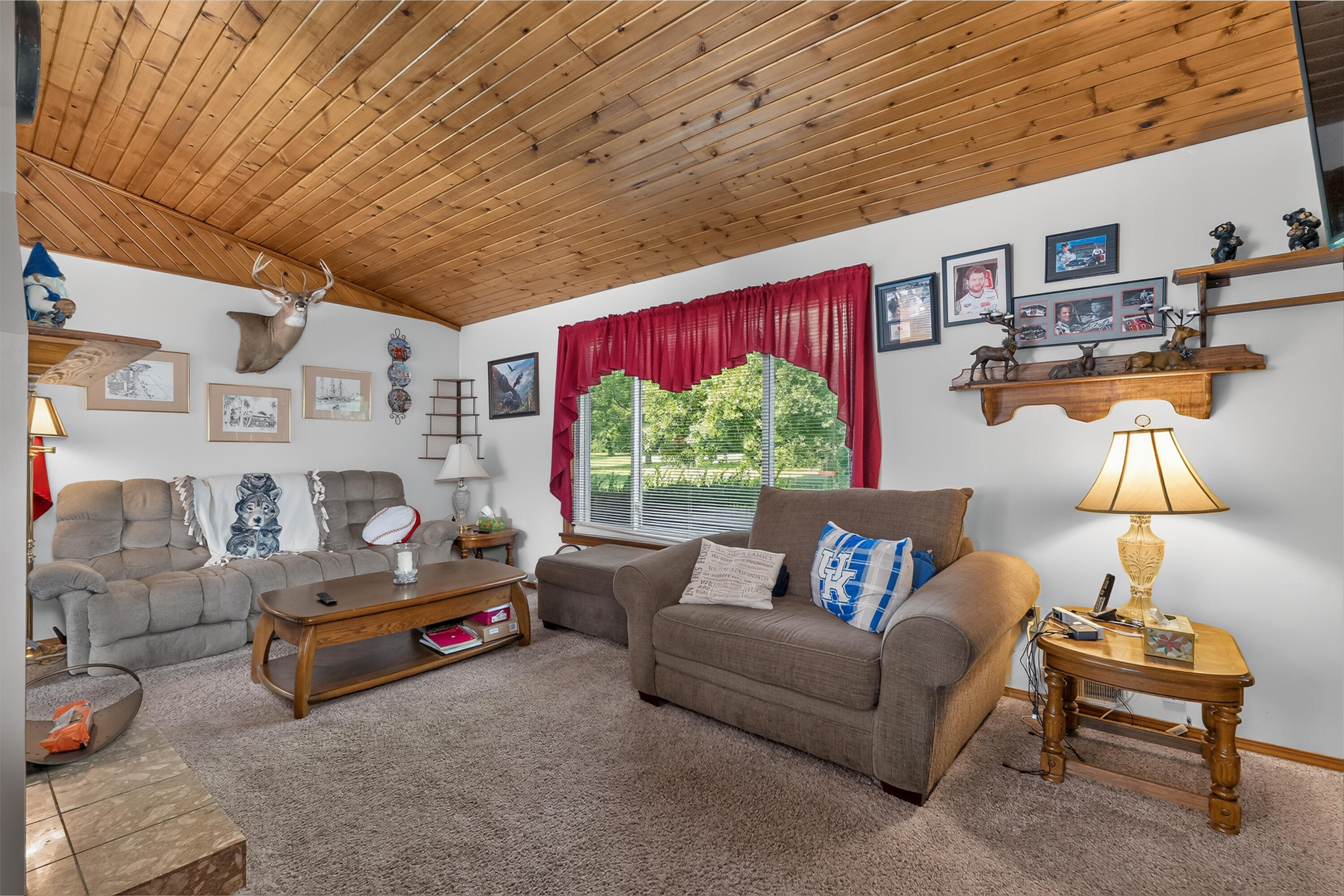 10589 Taylor Mill Road Independence, KY 41051 - Photo 7 of 26 Livinig room