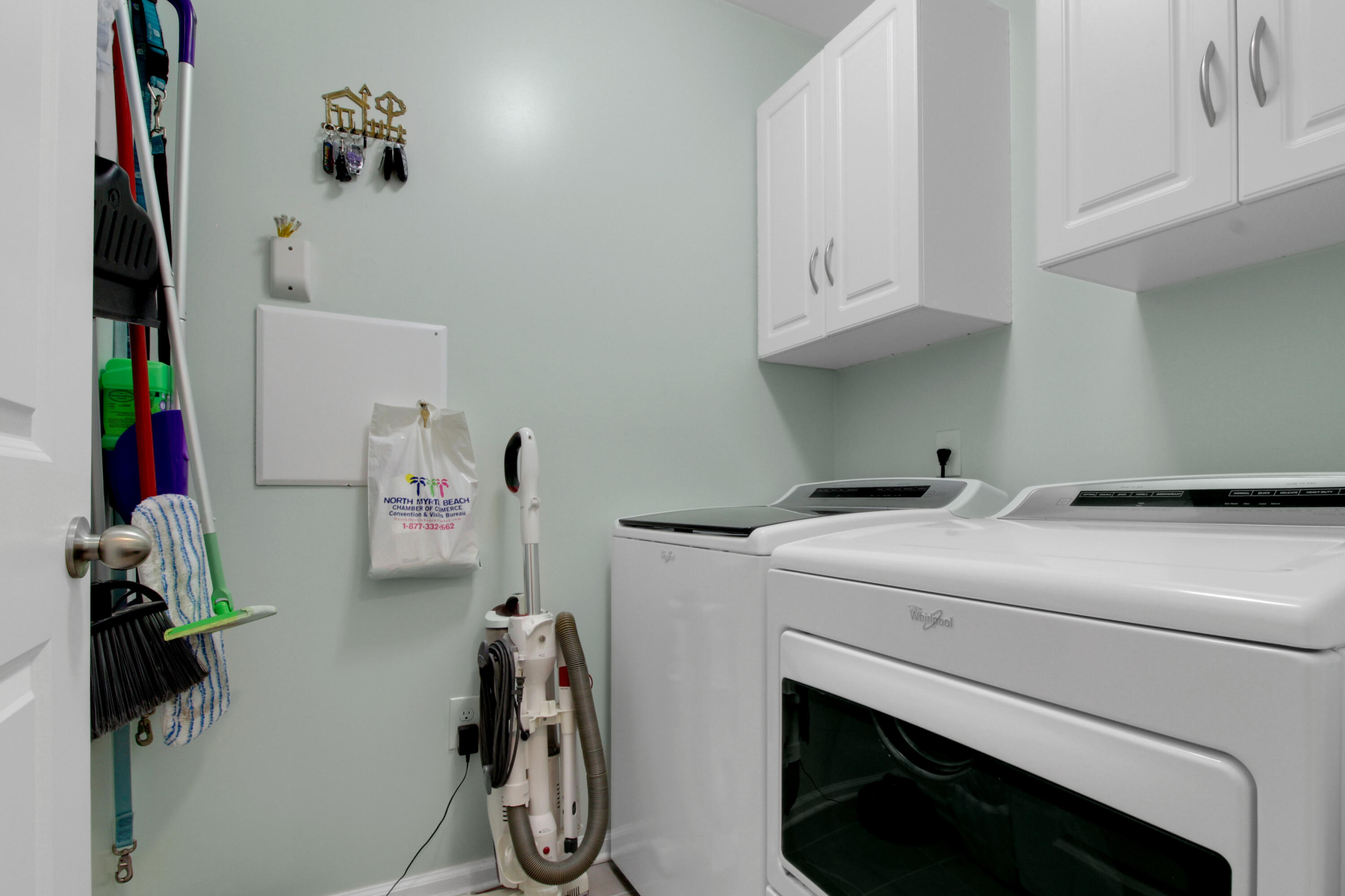 158 Alpine Road Summerville, SC 29485 - Photo 24 of 42 Laundry Room