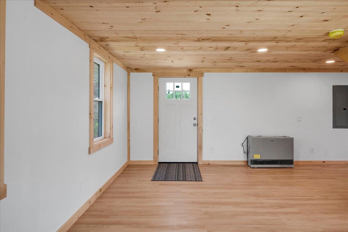 55 Burroughs Way Belvidere Center, VT 05442 - Photo 7 of 27