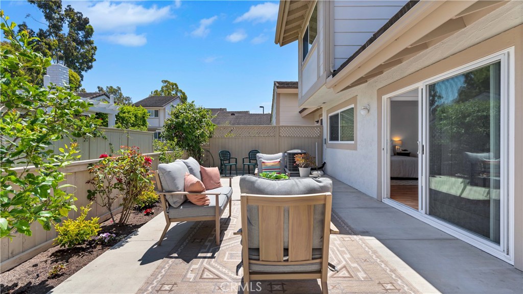 56 Wetstone, Unit 35 Irvine, CA 92604 - Photo 30 of 36 a building outdoor space with seating space