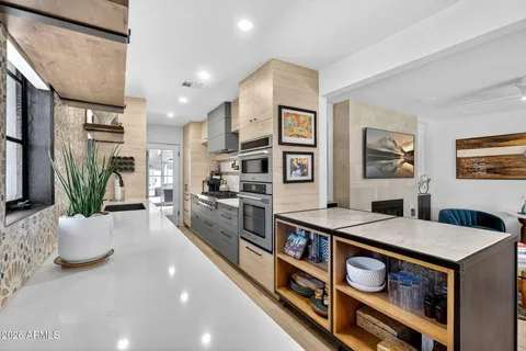 $775,000 | 938 West Portland Street, Phoenix, AZ 85007