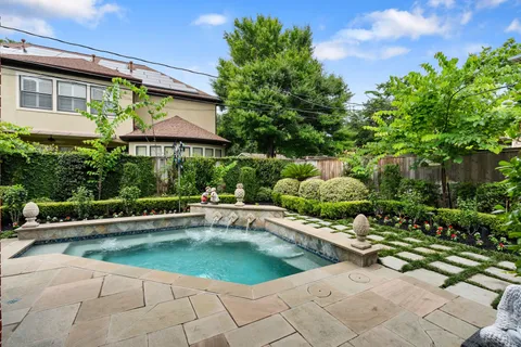$1,399,000 | 4814 Welford Drive, Bellaire, TX 77401