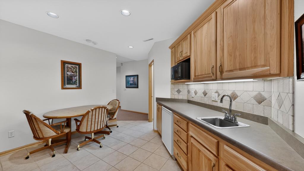 1177 Meadowlark Court Southwest Rochester, MN 55902 - Photo 54 of 96